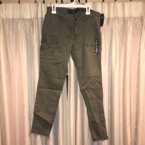 Hollister low rise super skinny crop Army green